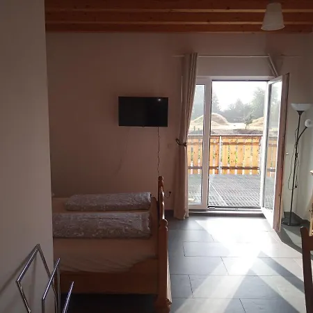 Sonnenhof Apartamento Weilmunster